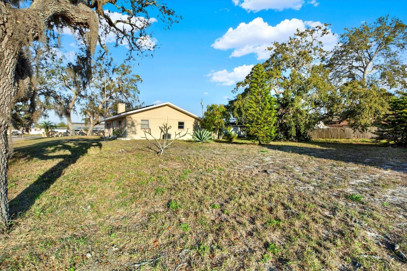 5523 CHEYENNE DR