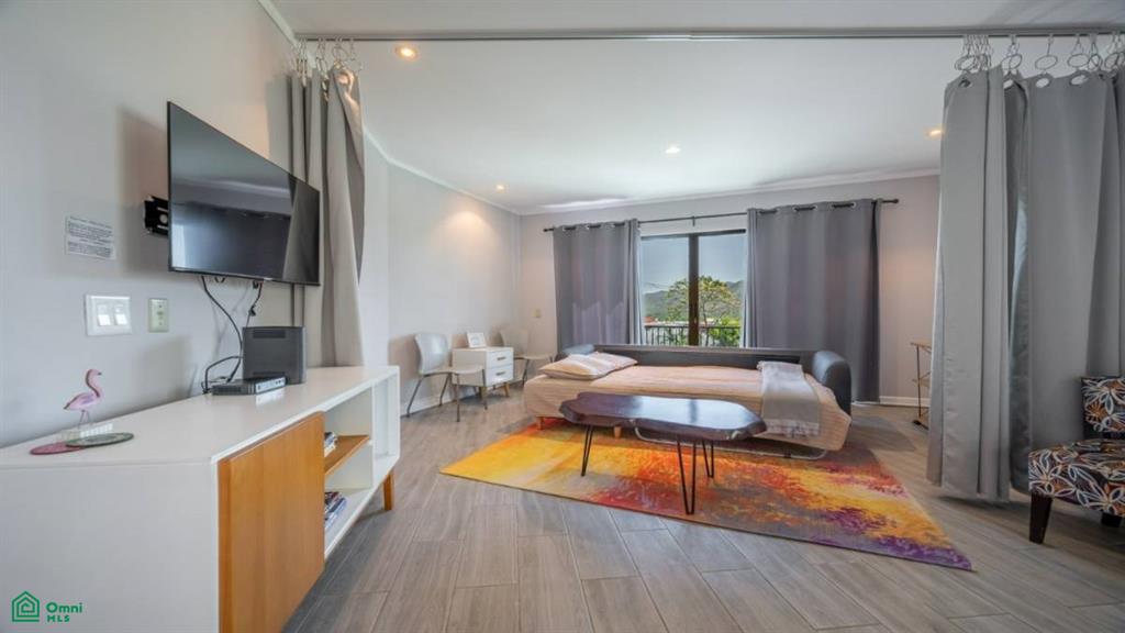 Flamingo Marina Real 4: Charming Condo Steps from Flamingo Beach
