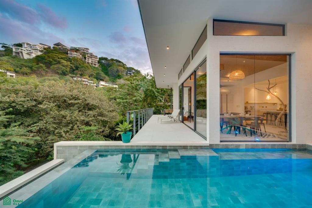 Casa Ukiyo, Senderos 6B , Tamarindo, Guanacaste