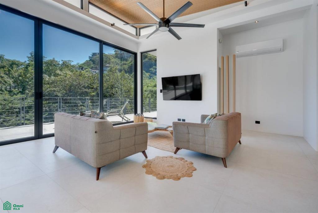 Casa Ukiyo, Senderos 6B , Tamarindo, Guanacaste