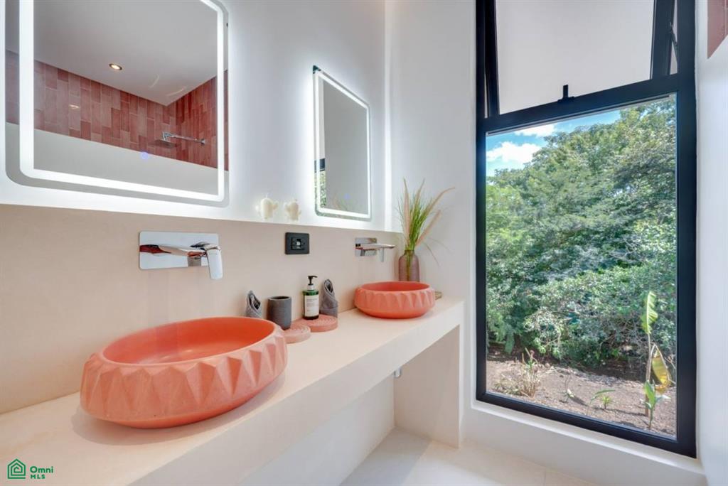 Casa Ukiyo, Senderos 6B , Tamarindo, Guanacaste