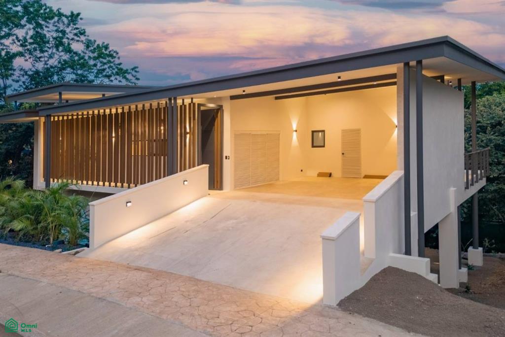 Casa Ukiyo, Senderos 6B , Tamarindo, Guanacaste