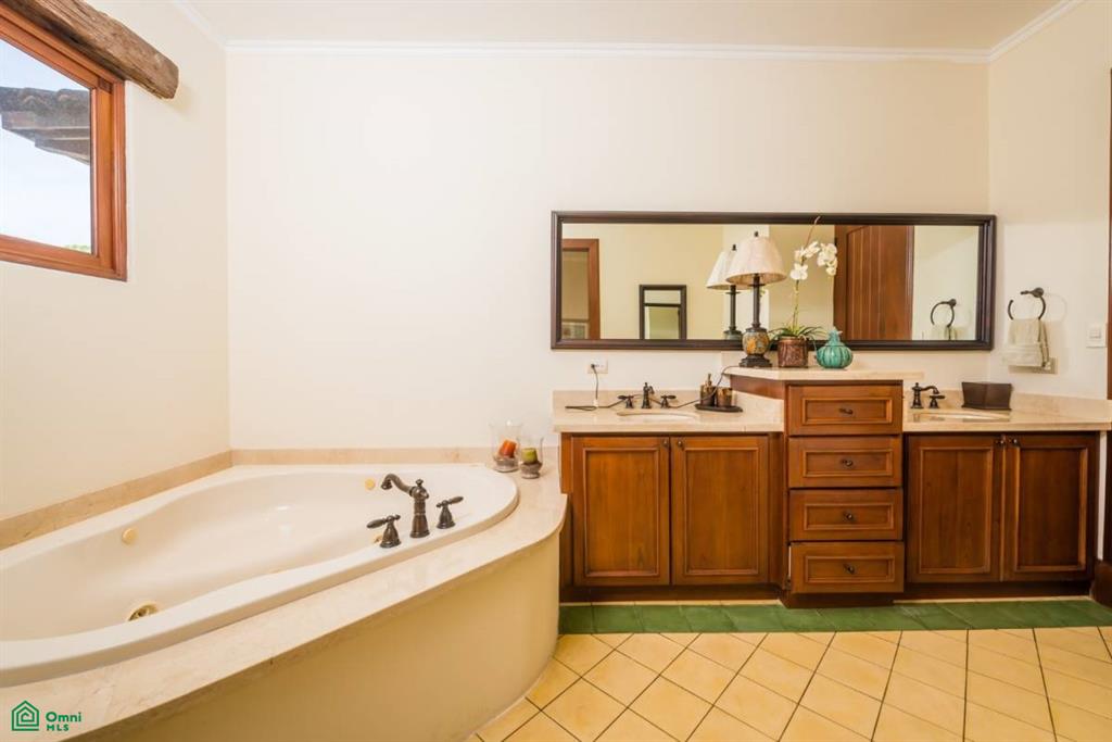 Casa Miraflores - Reserva de Golf #94 , Hacienda Pinilla, Guanacaste