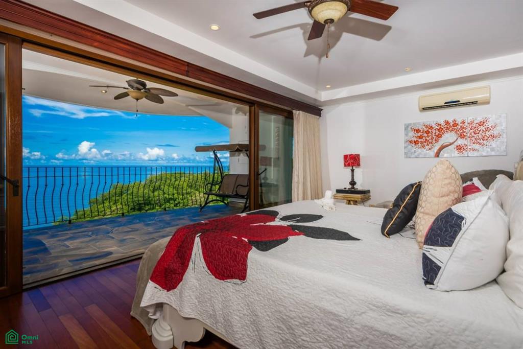 Flamingo Towers Penthouse 32 , Playa Flamingo, Guanacaste