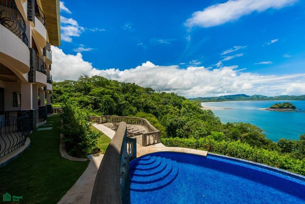 Flamingo Towers Penthouse 32 , Playa Flamingo, Guanacaste
