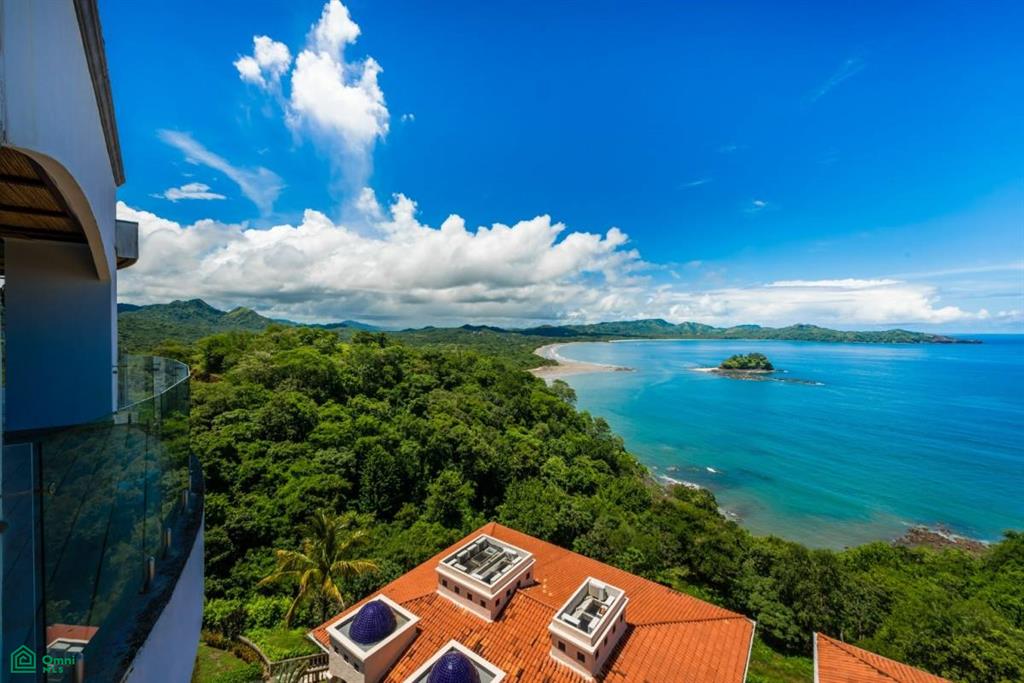 Flamingo Towers Penthouse 32 , Playa Flamingo, Guanacaste