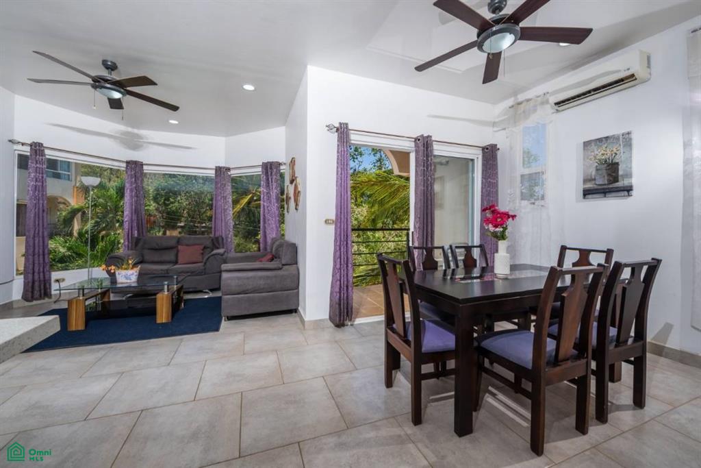 Portofino A4: Renovated 2BR Condo Steps from Tamarindo Beach