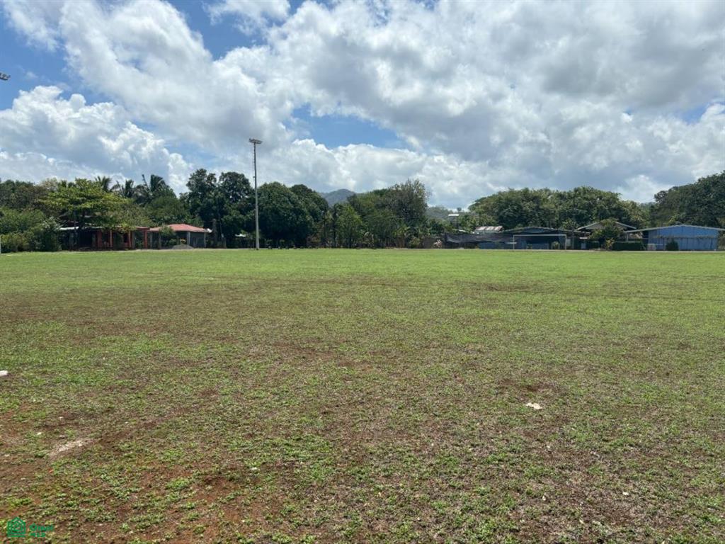 House of Dreams, Casa Linderos