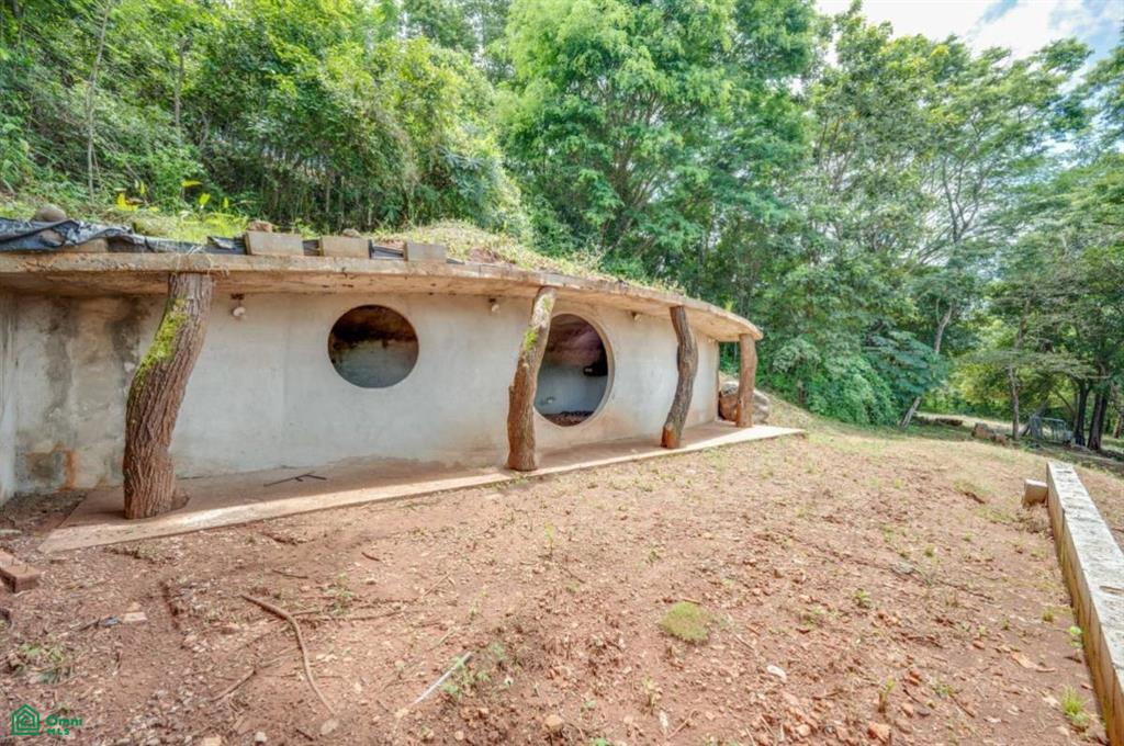 Casa de Madera & Casa Hobbit, Villareal, Black Stallion , Tamarindo, Guanacaste