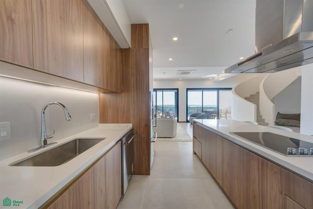 Tamarindo 360, Penthouse 1 , Tamarindo, Guanacaste