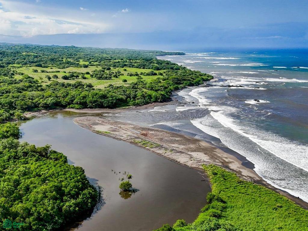 Irreplaceable titled beachfront parcel - 35 water letters , Veintisiete de Abril, Guanacaste