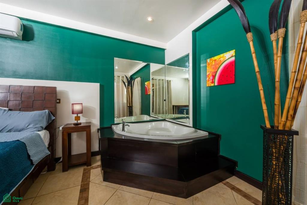 Naxos 8 , Tamarindo, Guanacaste