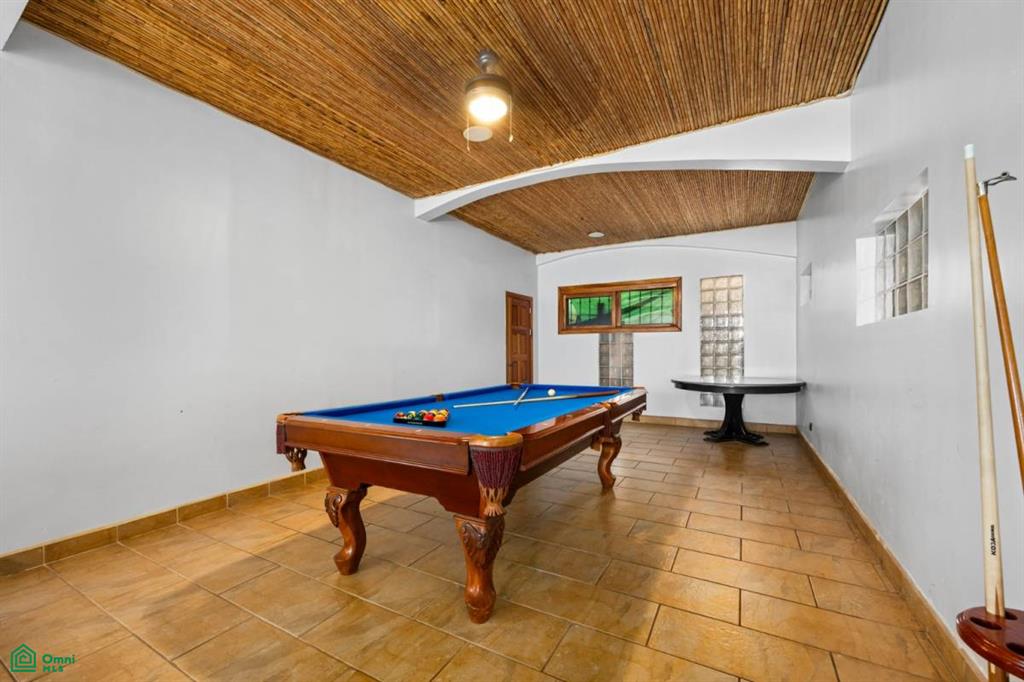 Casa de Sueños: Titled Beachfront Estate in Playa Potrero , Playa Potrero, Guanacaste