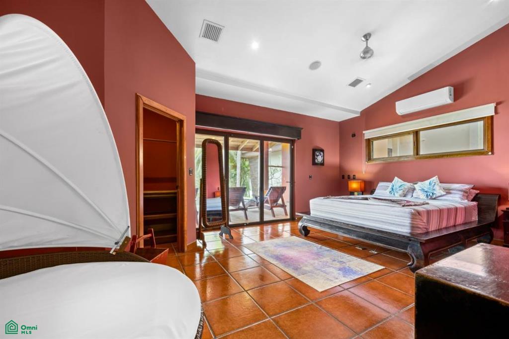 Casa de Sueños: Titled Beachfront Estate in Playa Potrero , Playa Potrero, Guanacaste