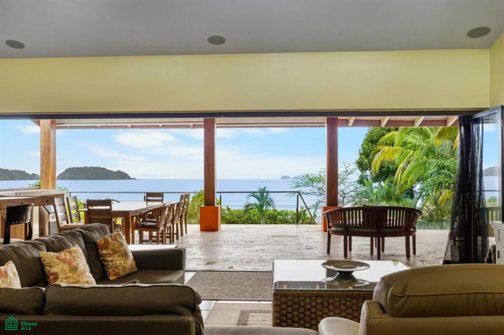 Casa de Sueños: Titled Beachfront Estate in Playa Potrero , Playa Potrero, Guanacaste