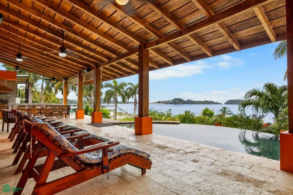 Casa de Sueños: Titled Beachfront Estate in Playa Potrero , Playa Potrero, Guanacaste
