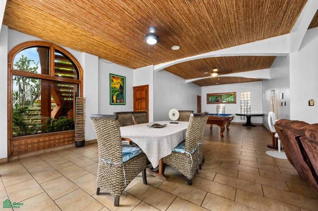 Casa de Sueños: Titled Beachfront Estate in Playa Potrero , Playa Potrero, Guanacaste