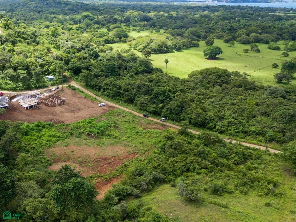 Lot Norte: Flat 5,000 m² Property with Views & Building Permit