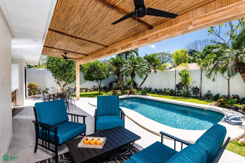 Casa Nueva Vida , Playa Potrero, Guanacaste