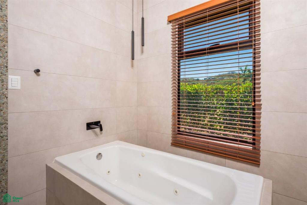Llama del Bosque 27 , Cabo Velas, Guanacaste