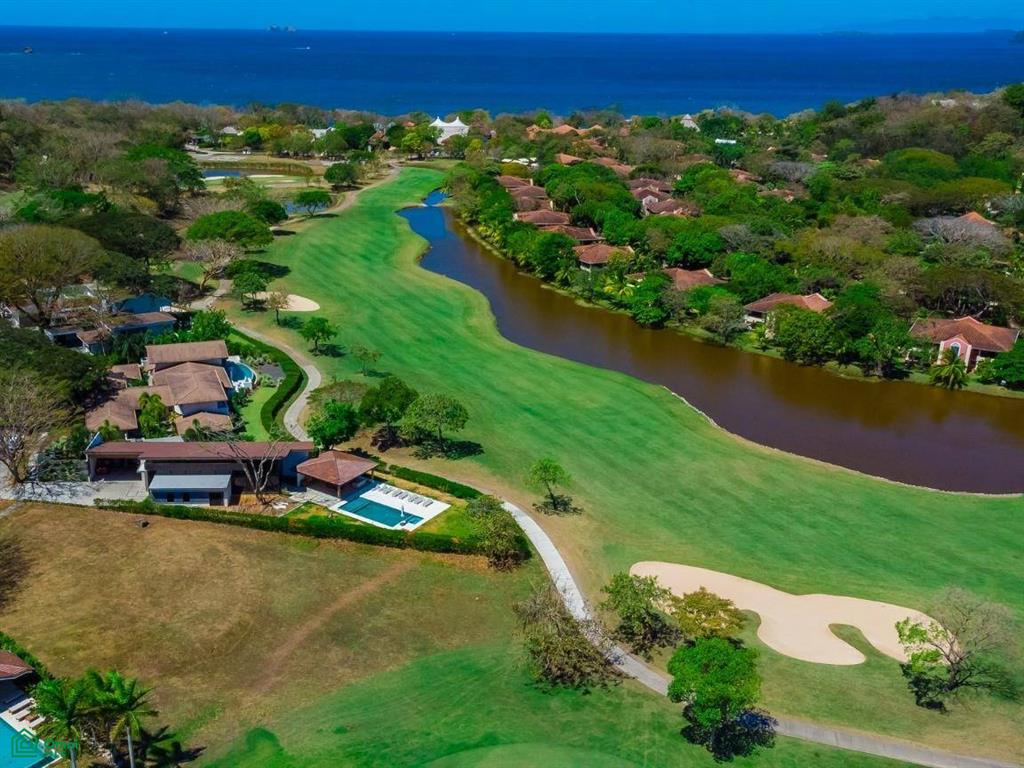 Llama del Bosque 27 , Cabo Velas, Guanacaste