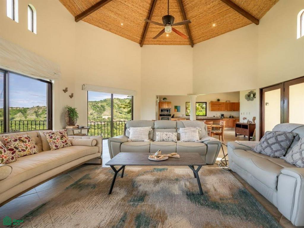 Casa de la Promesa, Vistas de Flamingo , Playa Potrero, Guanacaste