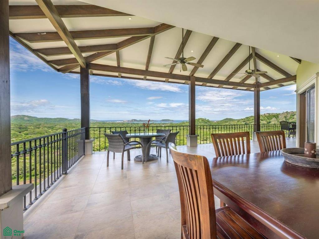 Casa de la Promesa, Vistas de Flamingo , Playa Potrero, Guanacaste