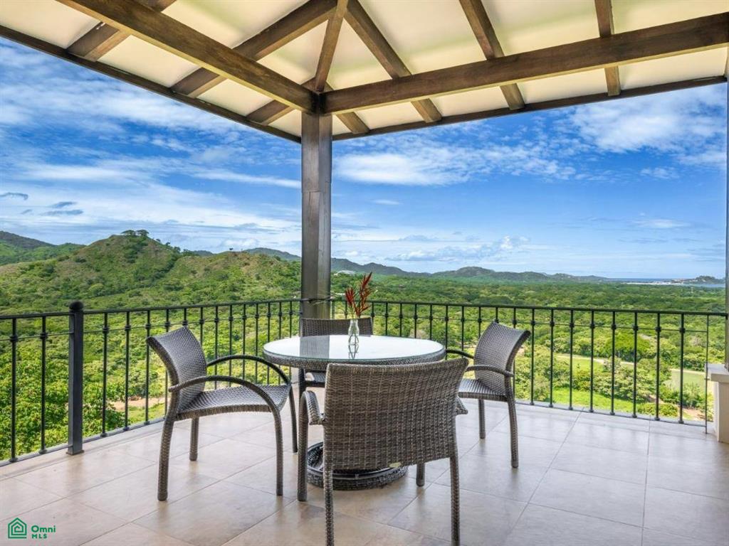 Casa de la Promesa, Vistas de Flamingo , Playa Potrero, Guanacaste