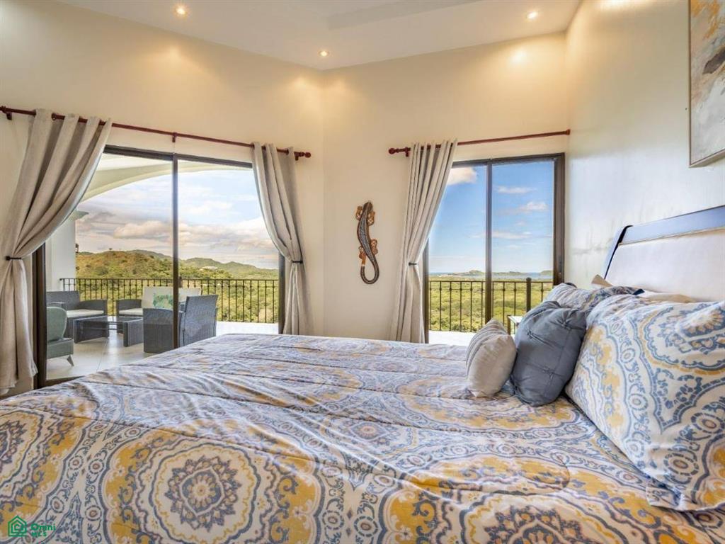 Casa de la Promesa, Vistas de Flamingo , Playa Potrero, Guanacaste