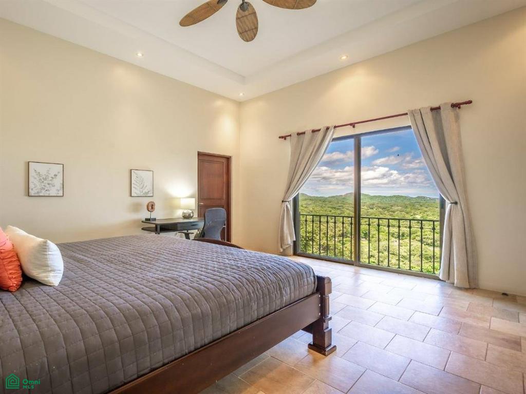 Casa de la Promesa, Vistas de Flamingo , Playa Potrero, Guanacaste