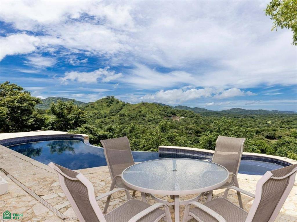 Casa de la Promesa, Vistas de Flamingo , Playa Potrero, Guanacaste