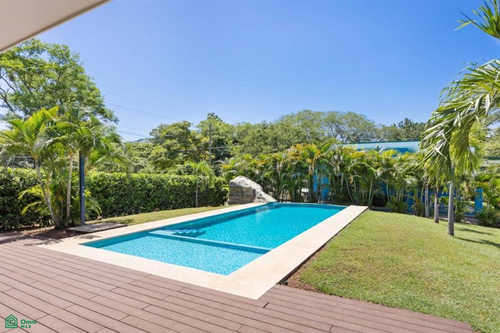 Laurel Condo Unit #19 , Playa Potrero, Guanacaste