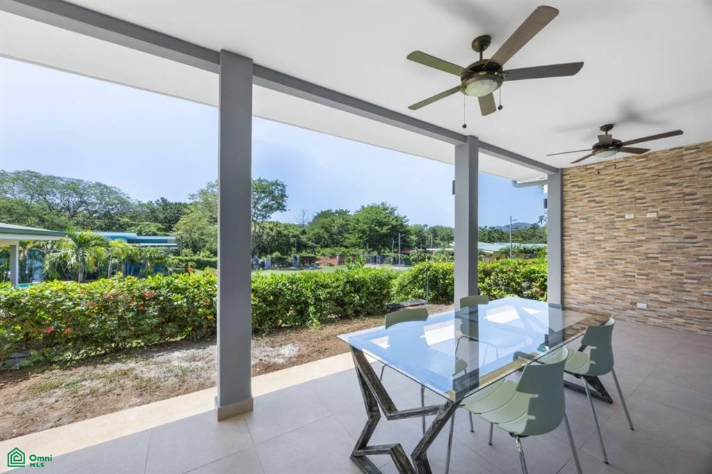 Laurel Condo Unit #19 , Playa Potrero, Guanacaste