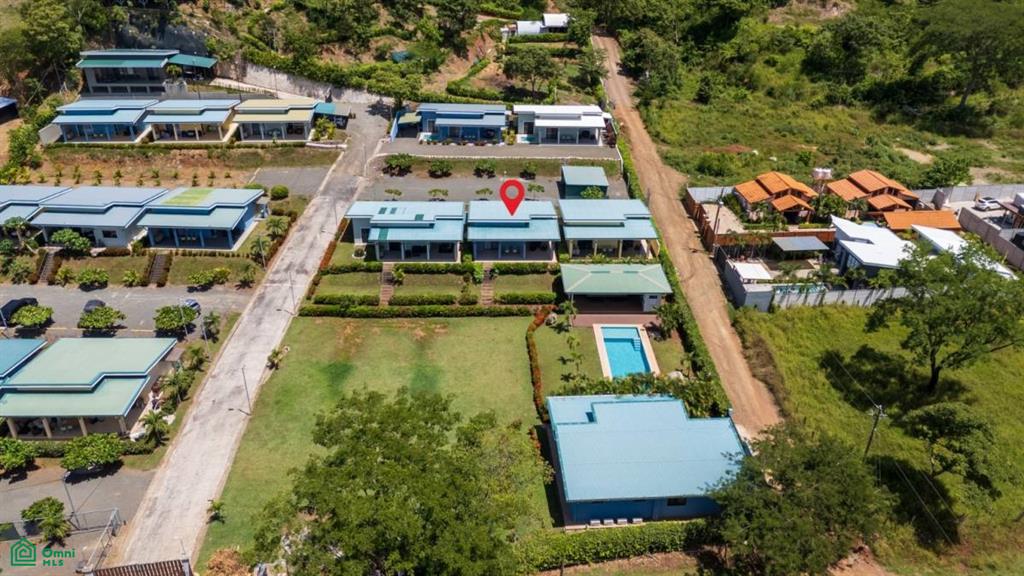 Laurel Condo Unit #19 , Playa Potrero, Guanacaste