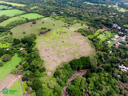 Sardinal Farm, 20 Acre Riverfront Development Property in Sardinal, Guanacaste | Minutes from Playas del Coco