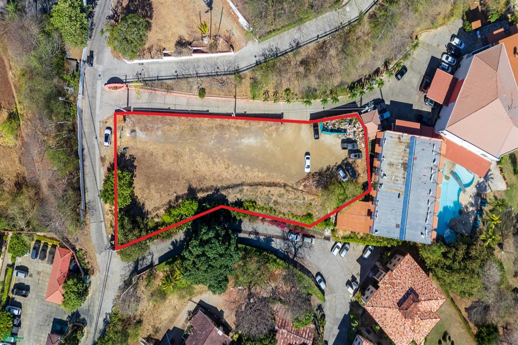 Flamingo Lot beside Dunama Hotel