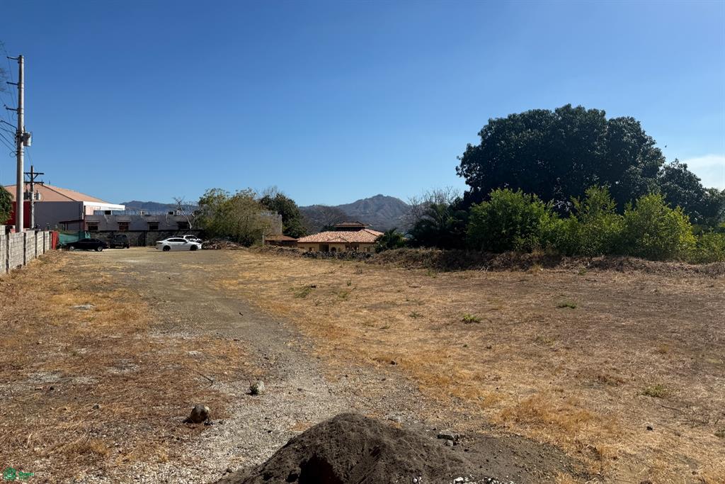 Flamingo Lot beside Dunama Hotel