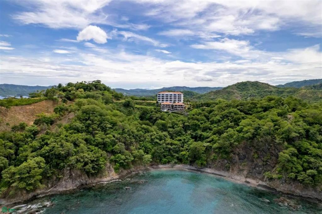 Flamingo Towers 18: Where Every Day Begins with the Ocean