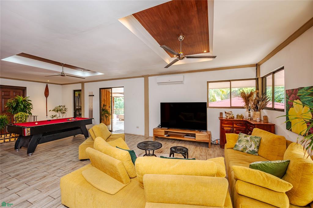 Cornett Retreat: High-Performing Multi-Unit Investment Near Playa Grande 