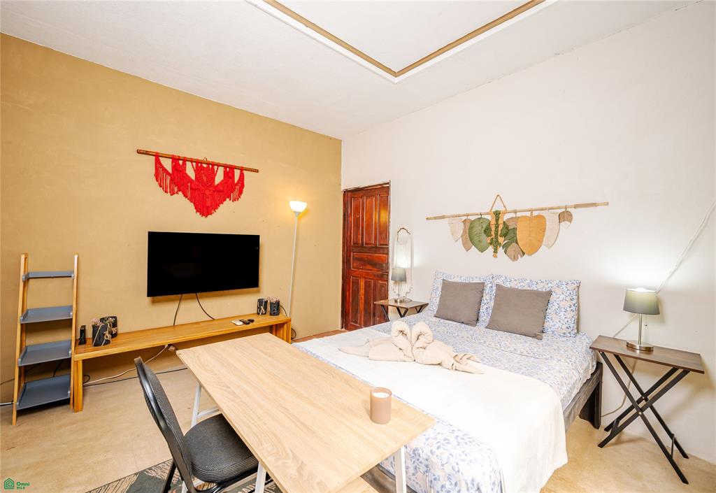 Cornett Retreat: High-Performing Multi-Unit Investment Near Playa Grande 