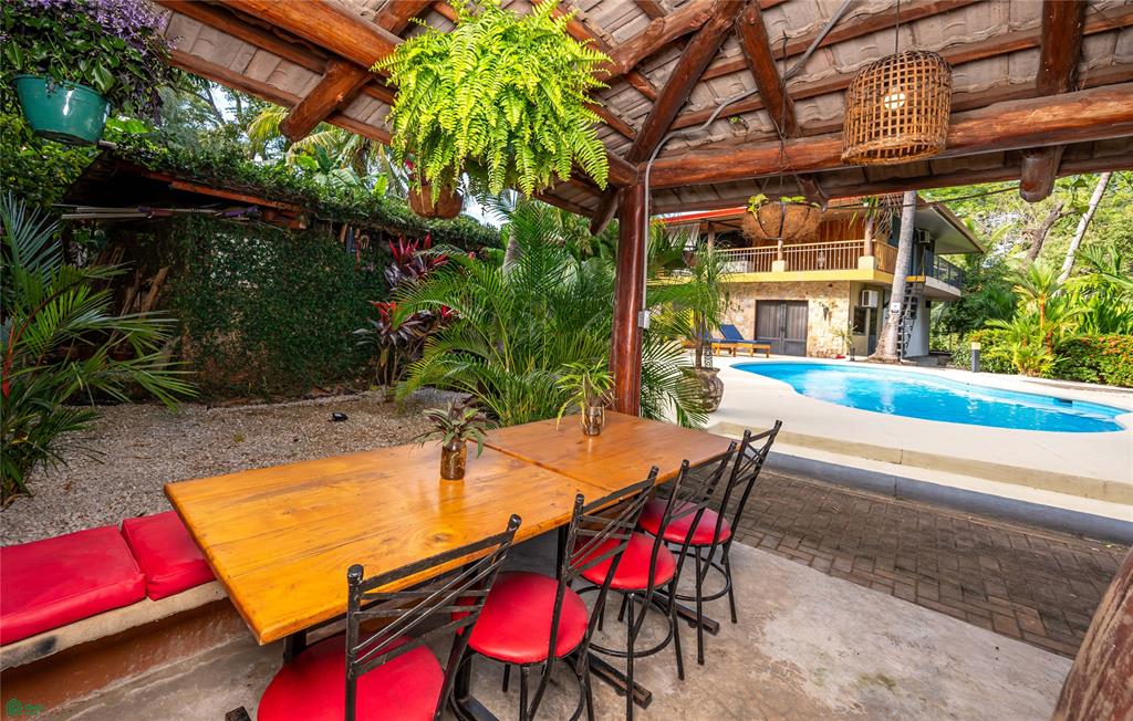 Cornett Retreat: High-Performing Multi-Unit Investment Near Playa Grande 