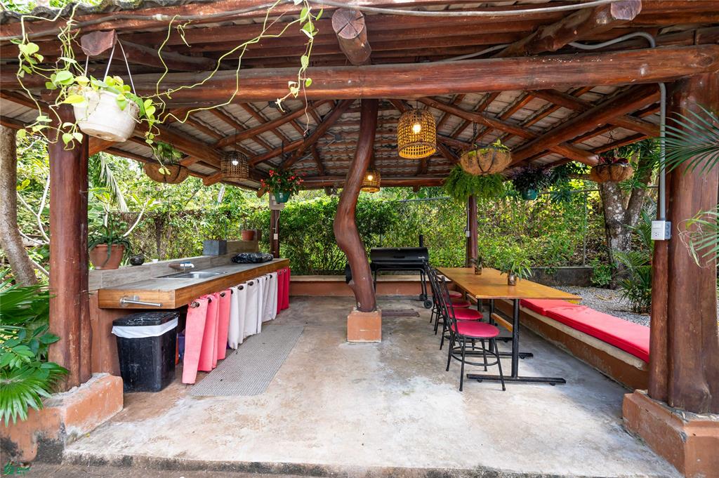 Cornett Retreat: High-Performing Multi-Unit Investment Near Playa Grande 