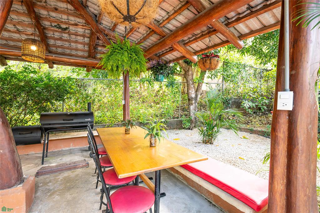 Cornett Retreat: High-Performing Multi-Unit Investment Near Playa Grande 