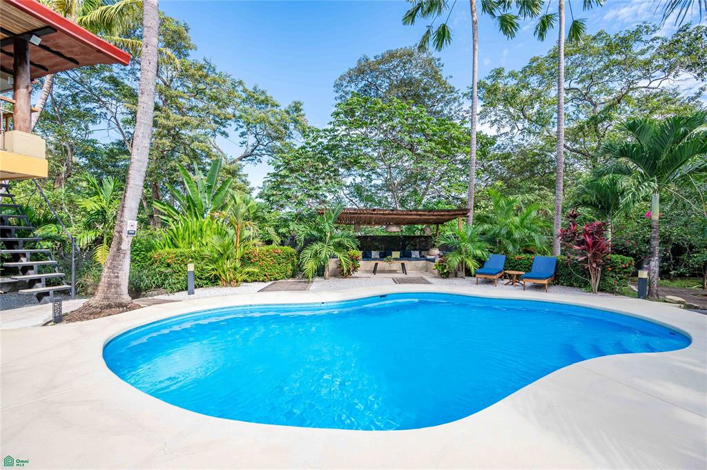 Cornett Retreat: High-Performing Multi-Unit Investment Near Playa Grande 