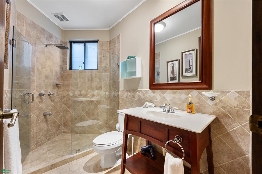 Bougainvillea 8101: Luxury Living with Ocean and Golf Views in Reserva Conchal