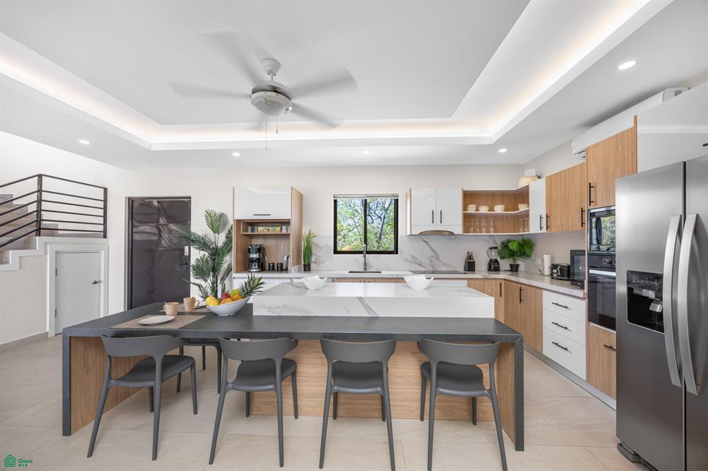 Villa Chiric: Luxury Hilltop Villa with Breathtaking Ocean Views