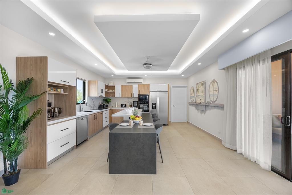 Villa Chiric: Luxury Hilltop Villa with Breathtaking Ocean Views