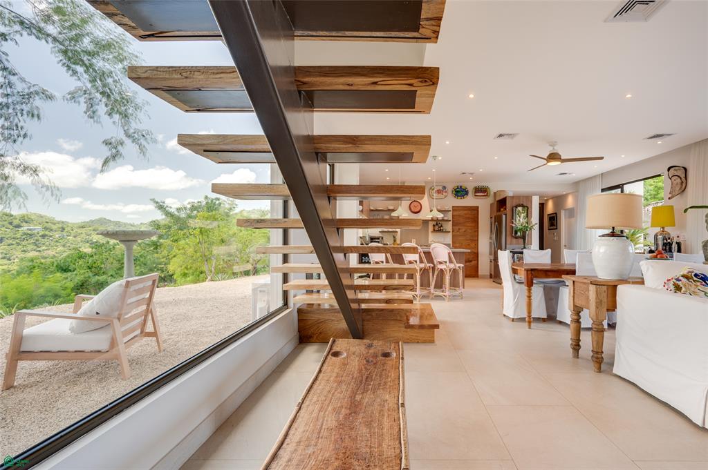 Casa Dos Lunas: Private Estate with Panoramic Ocean Views