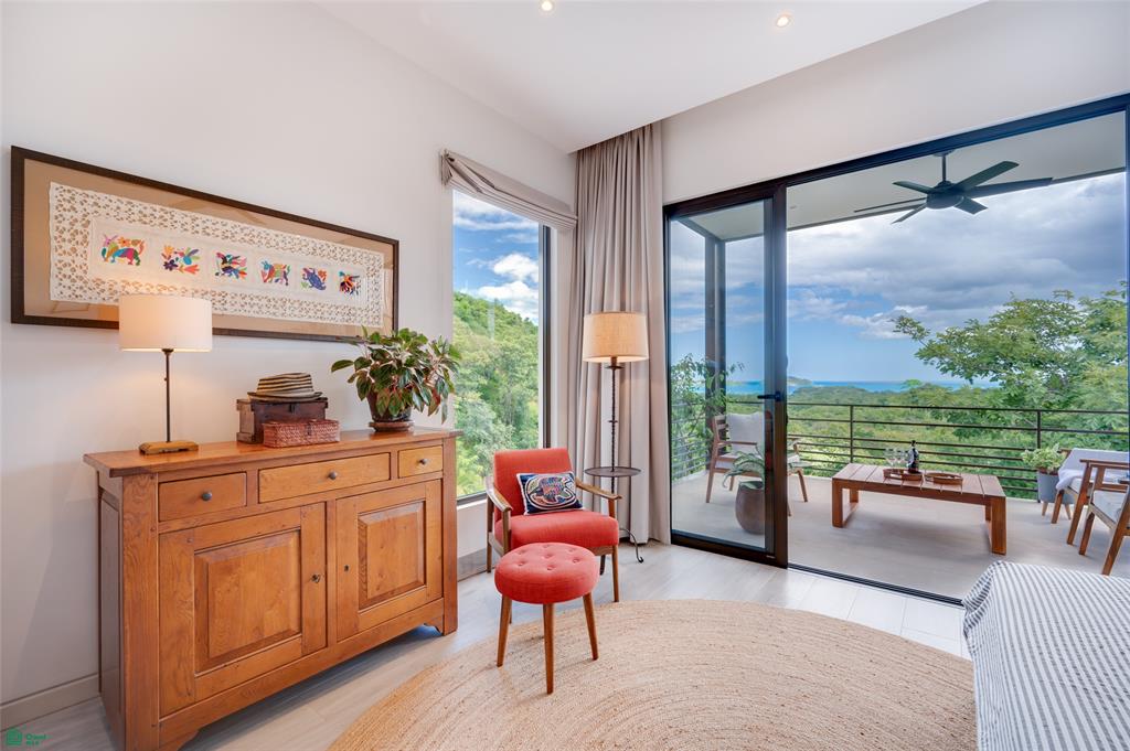 Casa Dos Lunas: Private Estate with Panoramic Ocean Views