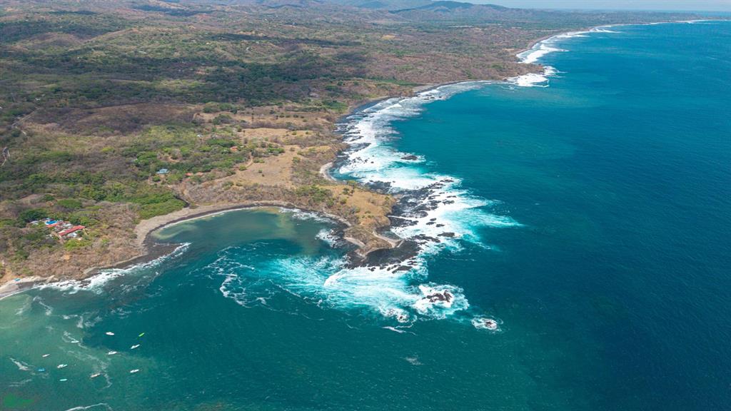 San Juanillo Farm: Large-Scale Ocean View Land with Investment Potential